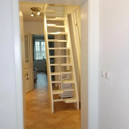 Hues Dikstian- 4 Daire Alkersum